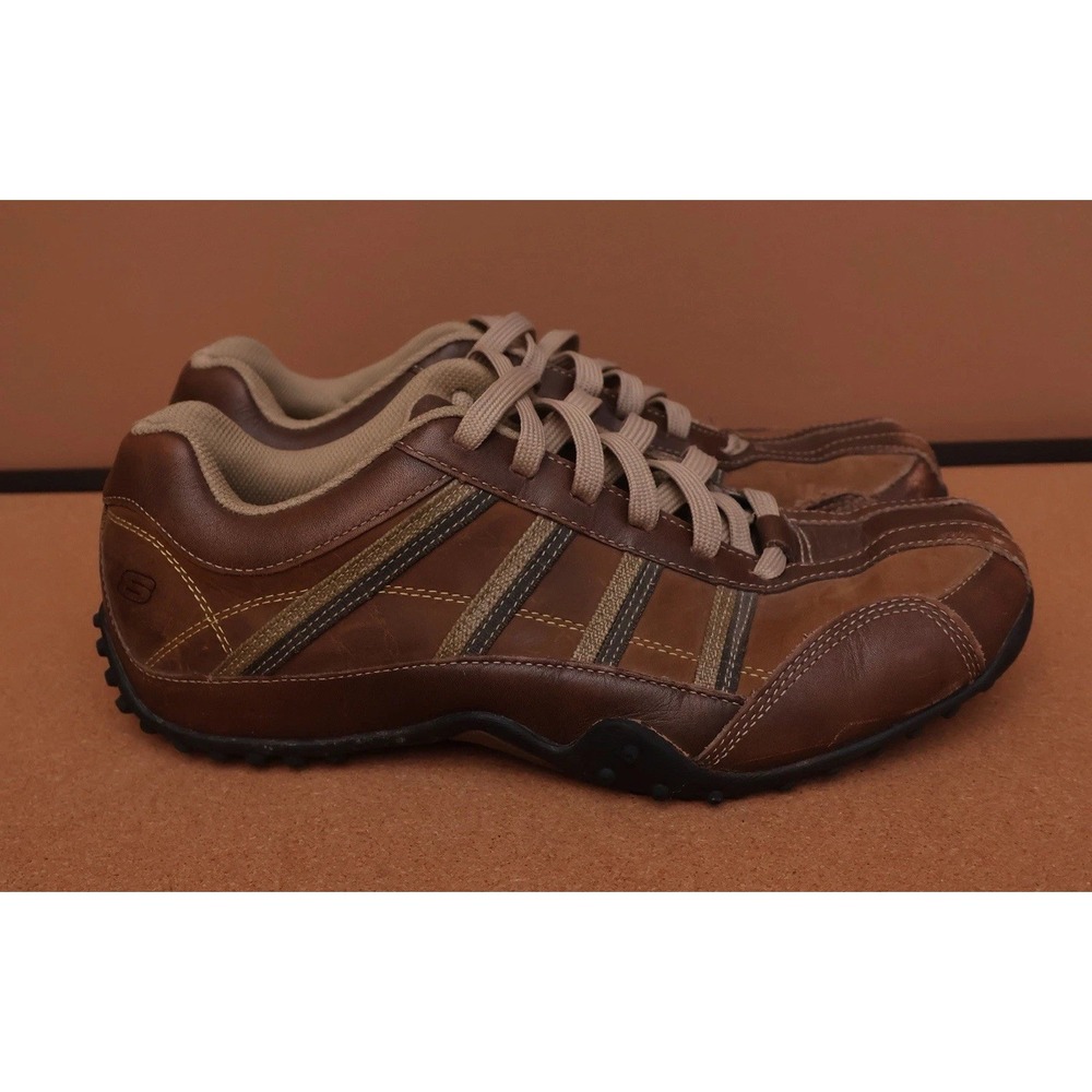 Skechers Mens Size 10 Brown Leather Low Top Sneakers Driving Shoes Y2K